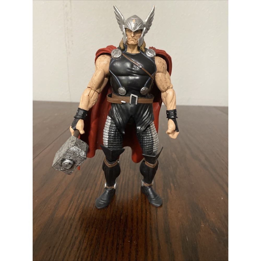 Marvel Legends Thor Odinson Action Figure 6-inch With Mjonmir